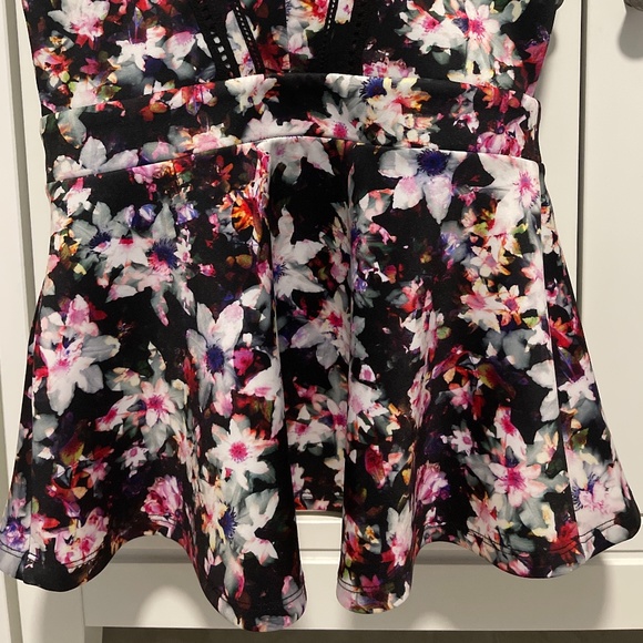 BeBe - Picture 6 of 6